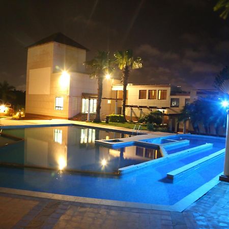 Cotton County Club And Resort Hubli Esterno foto