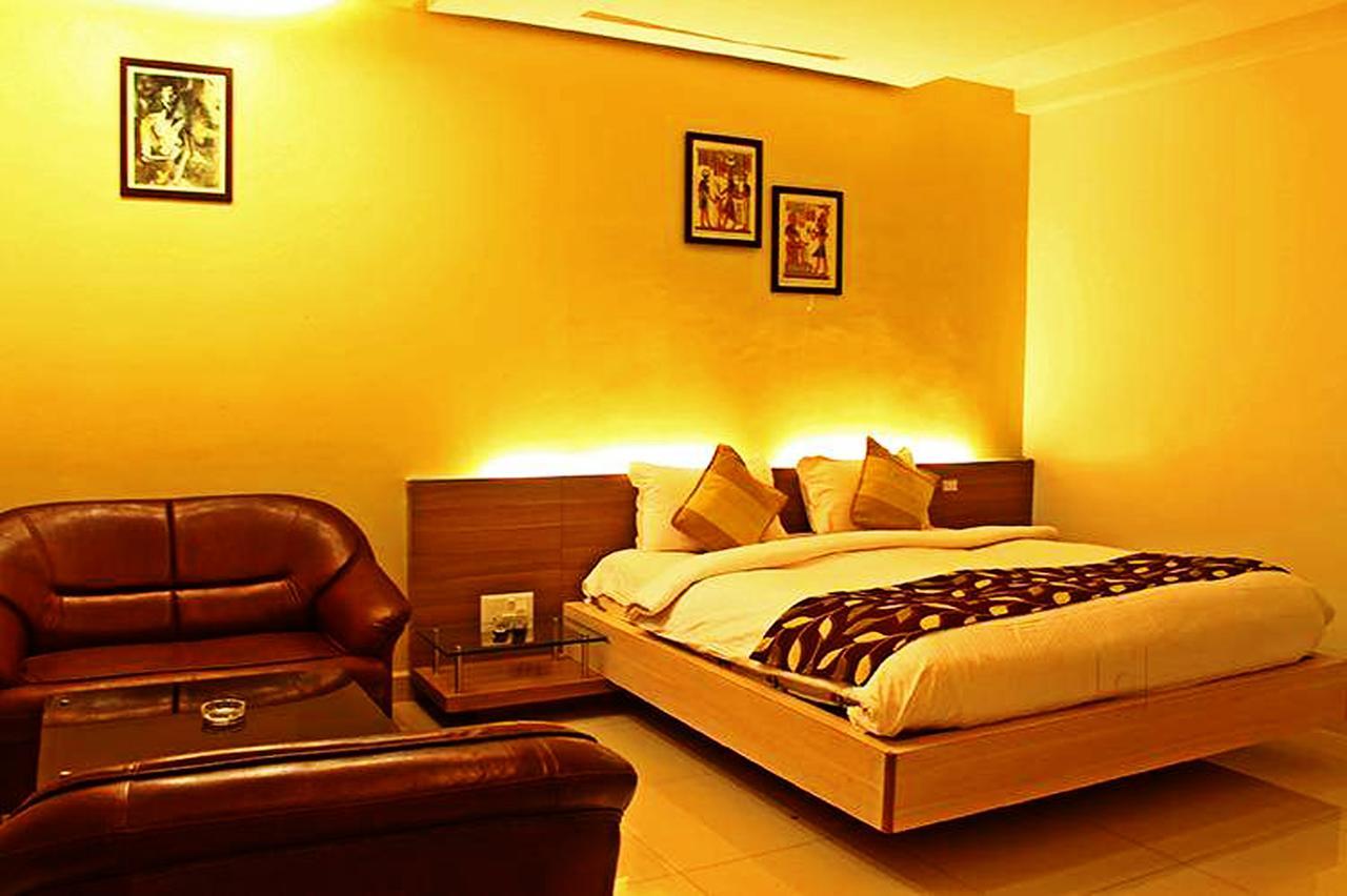 Cotton County Club And Resort Hubli Esterno foto